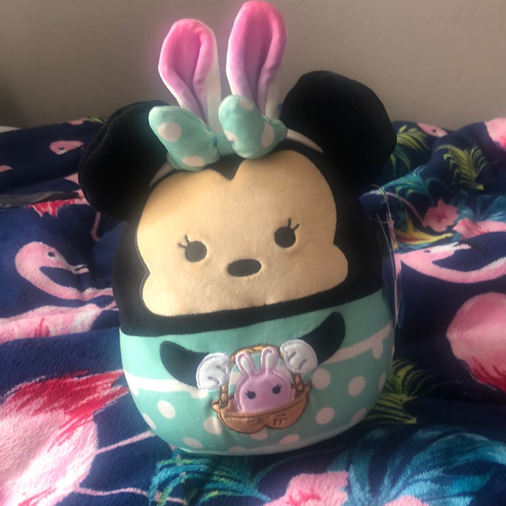 Minnie Mouse Easter squishmallows
